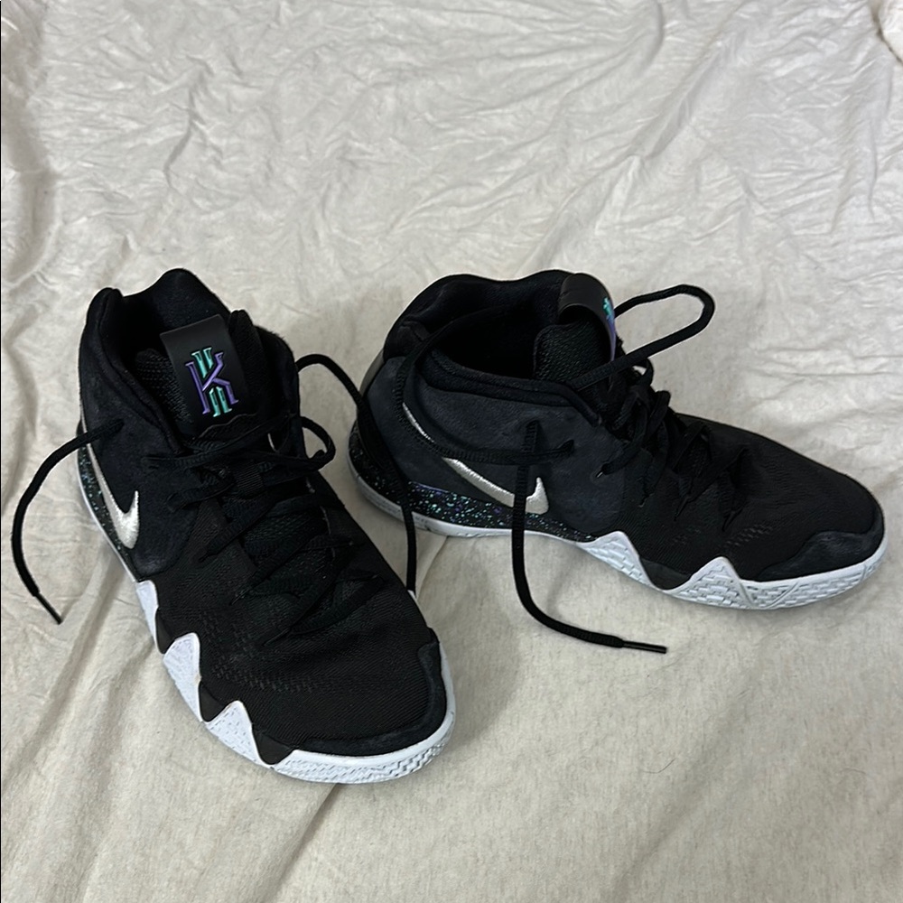 Nike Kyrie 4 youth basketball sneakers